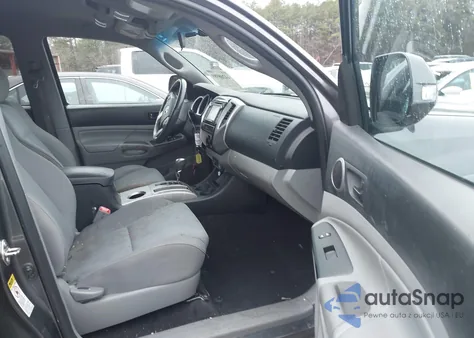 2014 Toyota Tacoma Prerunner V6 z USA, uszkodzony, nr VIN 5TFJU4GN8EX056140